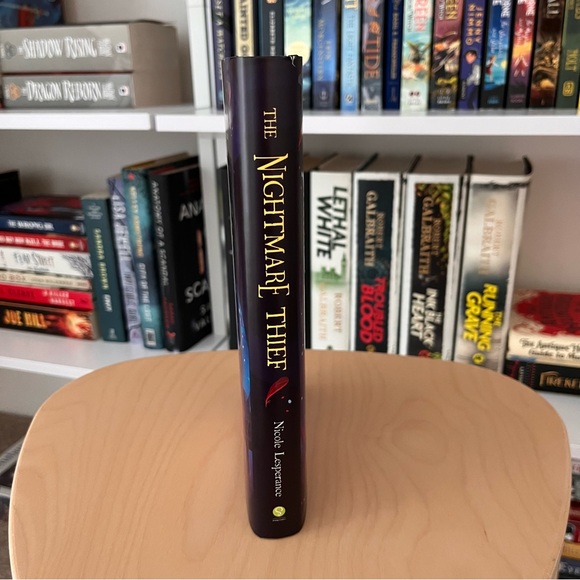 3/$28 📚 The Nightmare Thief Book - Picture 4 of 5